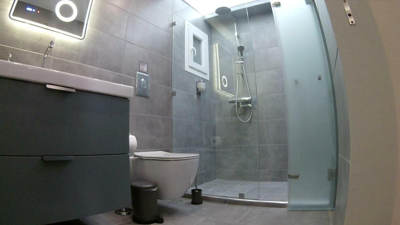 “Zeus”, Stylish Luxury Business Suite In The Heart Of Athens. Exterior photo